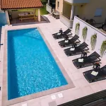 & With Common Pool