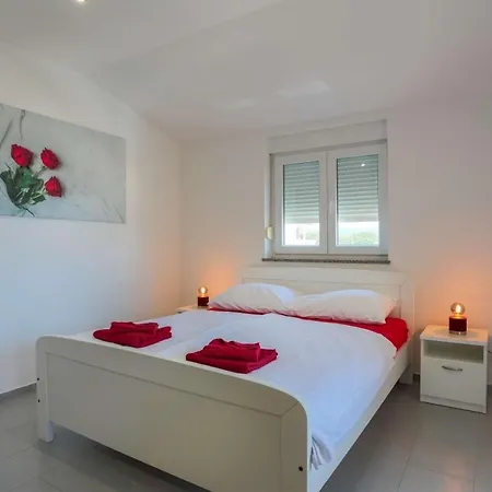 & With Common Pool Гостевой дом