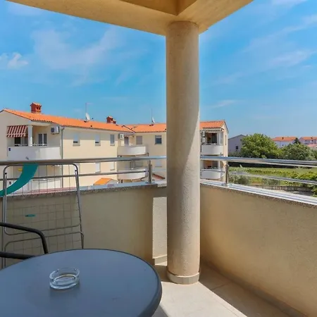 Гостевой дом & With Common Pool Valbandon