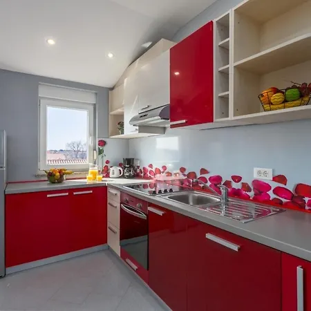 Гостевой дом & With Common Pool 4*