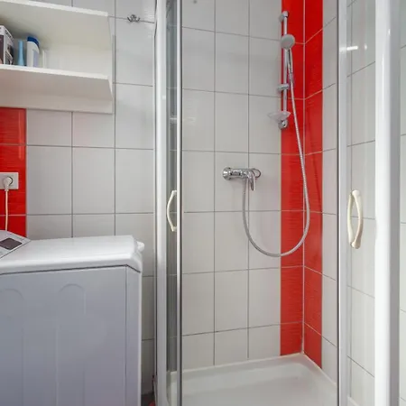 & With Common Pool 4*