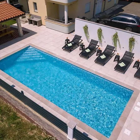 Apartments&studios * Valbandon