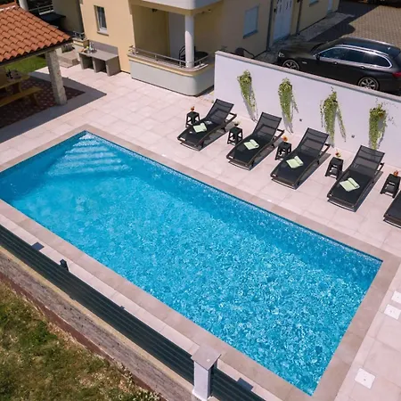 Apartments&studios Affittacamere Valbandon