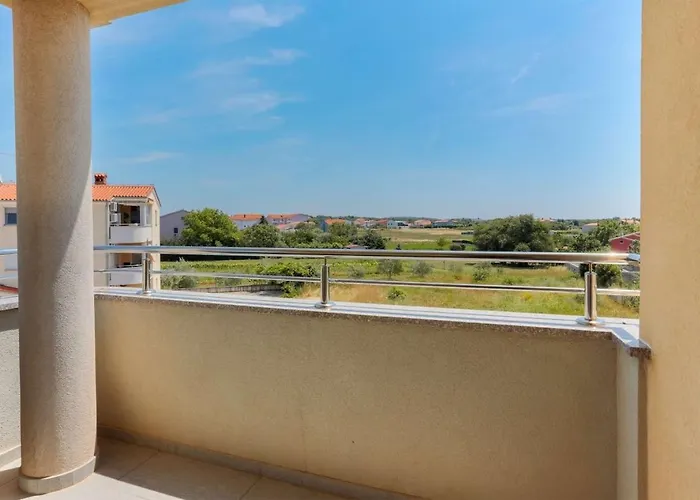 & With Common Pool 4* Valbandon