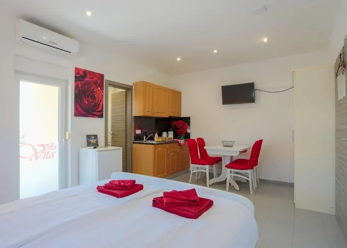 & With Common Pool 4* Valbandon