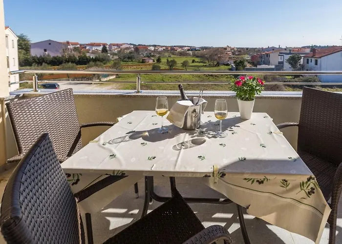 Gostinjska kuća & With Common Pool