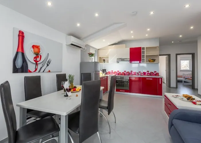 & With Common Pool 4*