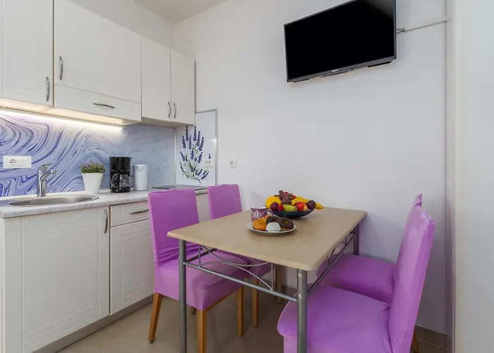 & With Common Pool Valbandon