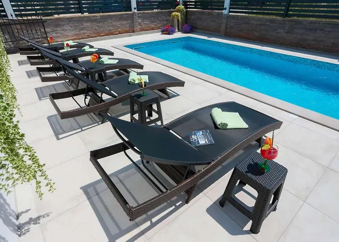 & With Common Pool Gostinjska kuća 4*