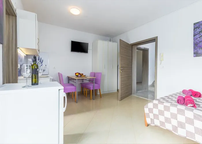 & With Common Pool 4* Valbandon